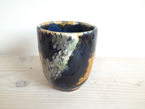 Bemalter Becher Olive, Keramik bemalen Eigenlob